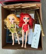 Twee Rainbow High poppen en pool & beach club, Verzamelen, Poppen, Ophalen of Verzenden, Zo goed als nieuw, Pop