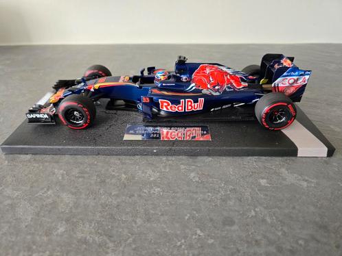 1:18 Max Verstappen STR11 Torro Rosso Russian GP 2016, Verzamelen, Automerken, Motoren en Formule 1, Zo goed als nieuw, Formule 1