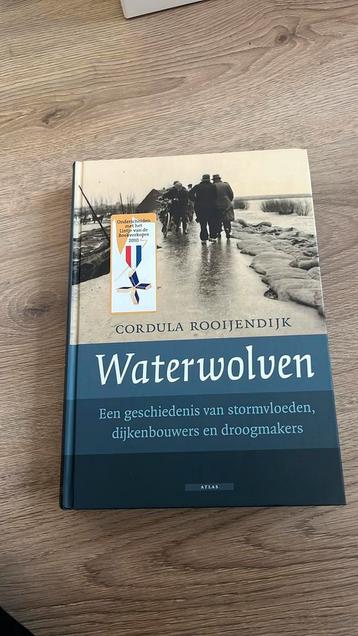 Cordula Rooijendijk - Waterwolven beschikbaar voor biedingen