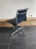 Vitra Eames ea 106 stoel, aluminium, zwart leer, Gebruikt, Zwart, Design, Ophalen of Verzenden