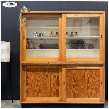 Vintage schoolkast Kast Vitrinekast Winkelkast Dressoir beschikbaar voor biedingen