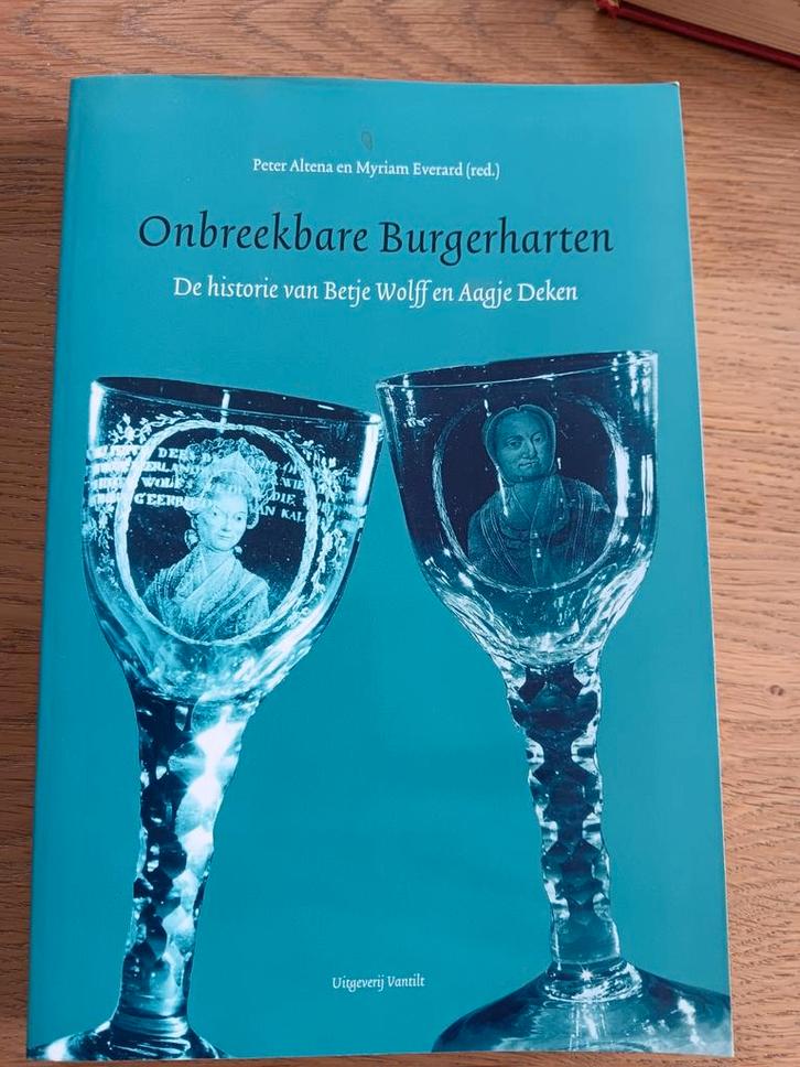 Onbreekbare Burgerharten - Wolff en Deken, Boeken, Biografieën, Zo goed als nieuw, Kunst en Cultuur, Ophalen of Verzenden