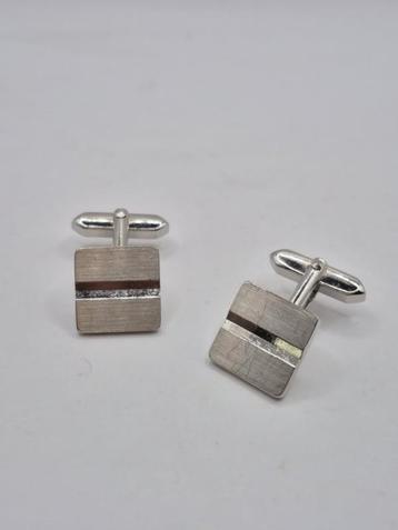 Vintage manchetknopen  beschikbaar voor biedingen