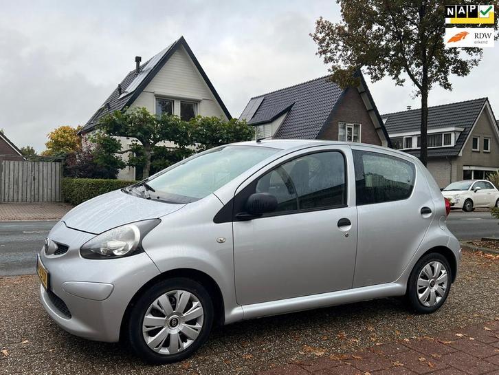 Toyota Aygo 1.0-12V 5 Deurs - NL-AUTO NAP!, Auto's, Toyota, Bedrijf, Te koop, Aygo, ABS, Airbags, Electronic Stability Program (ESP)