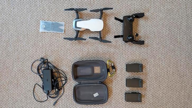 DJI Mavic Air - Compacte Drone met Camera, Audio, Tv en Foto, Drones, Gebruikt, Drone met camera, Ophalen of Verzenden