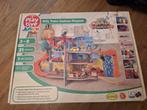 Playtive houten treinstation, met doos, sinterklaas tip, Kinderen en Baby's, Speelgoed | Bouwstenen, Ophalen, Zo goed als nieuw