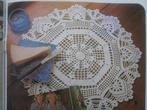 haaken patroon ronde vloer tafel kleed en nog meer dienblad, Hobby en Vrije tijd, Breien en Haken, Ophalen of Verzenden, Zo goed als nieuw
