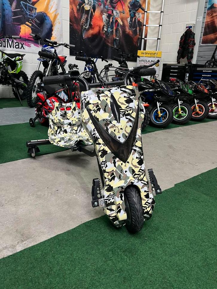 ‼️NIEUW‼️Camouflage Drift Trike 250W Met Bluetooth, Kinderen en Baby's, Speelgoed | Buiten | Accuvoertuigen, Nieuw, Ophalen of Verzenden
