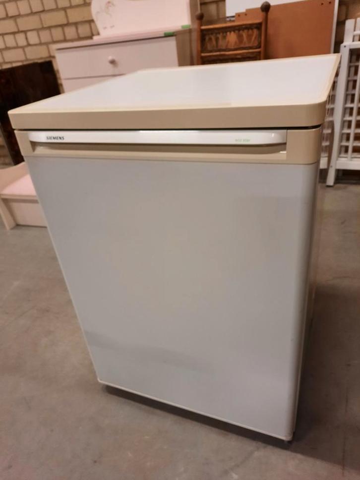 Siemens vrijstaande koelkast met vriesvak, Witgoed en Apparatuur, Koelkasten en IJskasten, Gebruikt, Met vriesvak, 100 tot 150 liter
