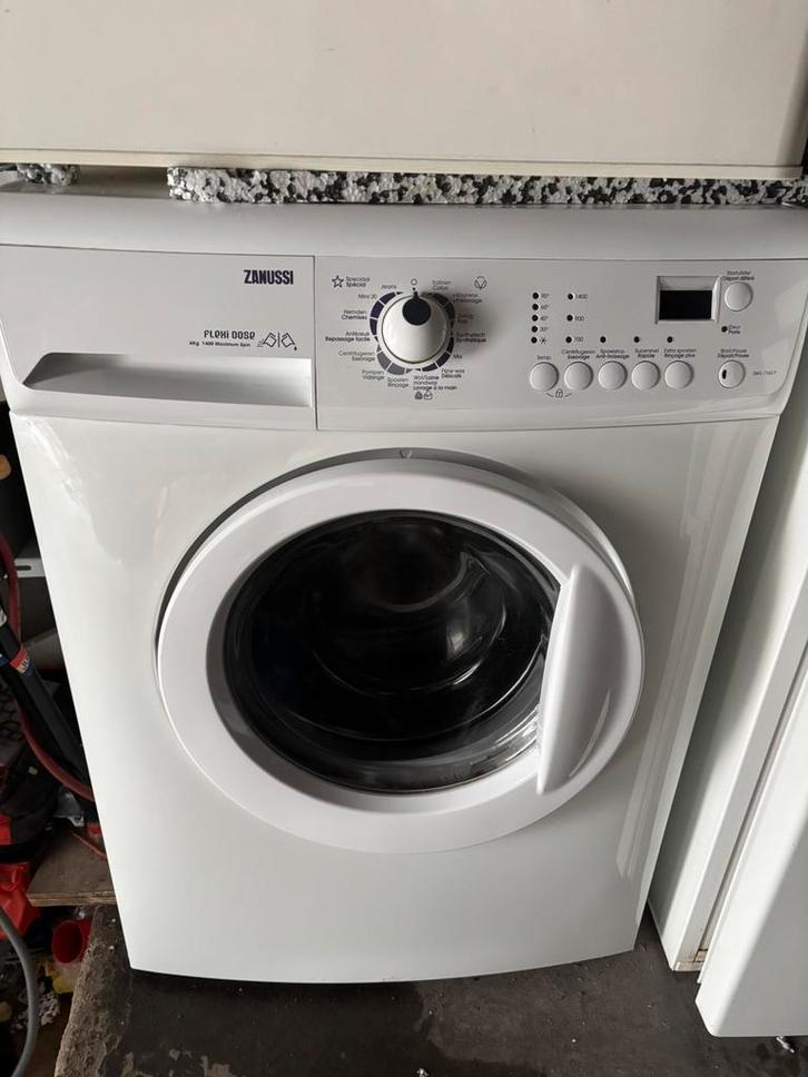 Zanussi 6kg A+ wasmachine ken eventueel bezorgd worden., Witgoed en Apparatuur, Wasmachines, Zo goed als nieuw, Voorlader, 6 tot 8 kg