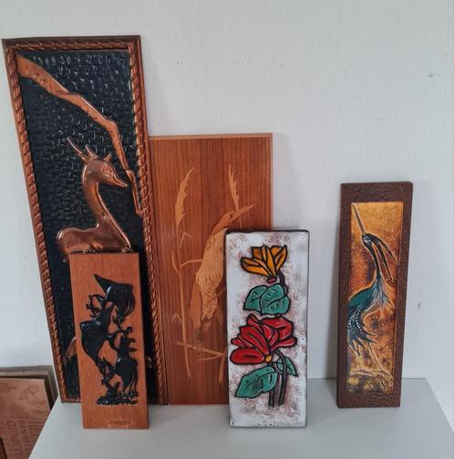 Wandbord wandtegel hertje vogel Ruscha Nella Damsma teakhout, Antiek en Kunst, Kunst | Beelden en Houtsnijwerken, Ophalen of Verzenden