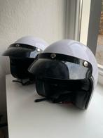 2 Vespa Helmen Maat M voor Bromfiets, Ophalen of Verzenden, Gebruikt, Medium