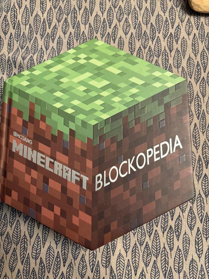Minecraft Blockopedia - Handboek, Boeken, Hobby en Vrije tijd, Zo goed als nieuw, Overige onderwerpen, Geschikt voor kinderen