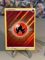 Fire Energy Holo Textured 153/159 Crown Zenith, Hobby en Vrije tijd, Verzamelkaartspellen | Pokémon, Verzenden, Zo goed als nieuw