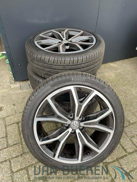 Origineel VW T-Cross velgenset+zomerb. 18 inch 2GM601025F, Auto-onderdelen, Banden en Velgen, Banden en Velgen, Zomerbanden, 18 inch