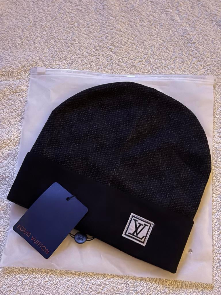Louis Vuitton Muts - Nieuwstaat, Ophalen of Verzenden, Nieuw, Overige maten, Muts