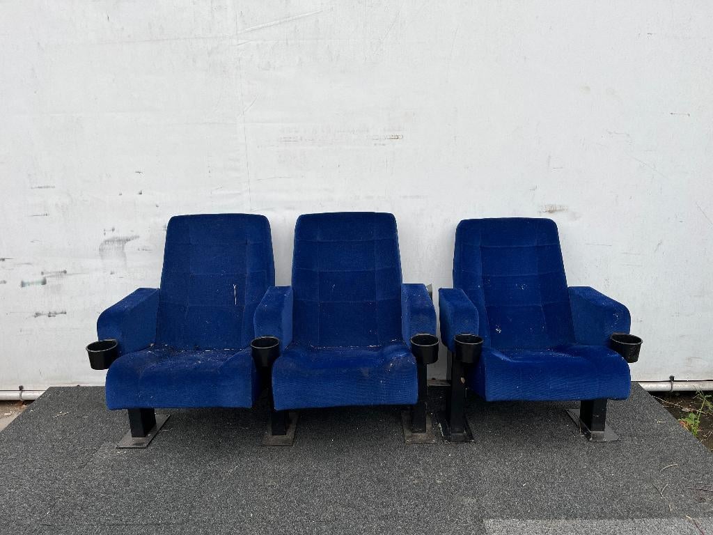 Bioscoopstoelen, Ophalen, Gebruikt