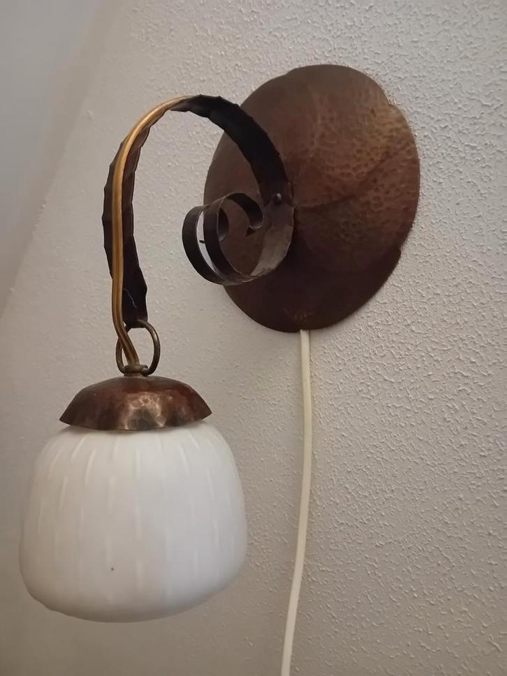 Amsterdamse School Wandlamp, Huis en Inrichting, Lampen | Wandlampen, Gebruikt, Glas, Metaal, Ophalen of Verzenden