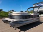 Sunchaser 820 Oasis Pontoon, Watersport en Boten, 6 meter of meer, Benzine, 70 tot 120 pk, Buitenboordmotor