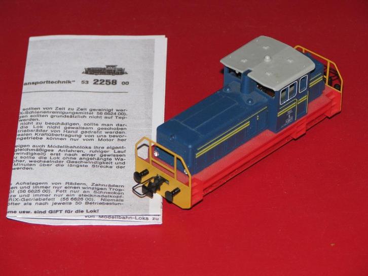 Trix Express: Industrielok (2258) MET VERLICHTING !!, Hobby en Vrije tijd, Modeltreinen | H0, Zo goed als nieuw, Wagon, Gelijkstroom