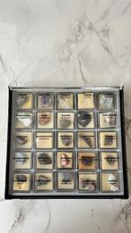 Verzameling stenen, fossielen en haaientanden, Ophalen of Verzenden, Mineraal