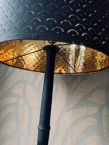 Zwarte vloerlamp stalamp lamp  beschikbaar voor biedingen