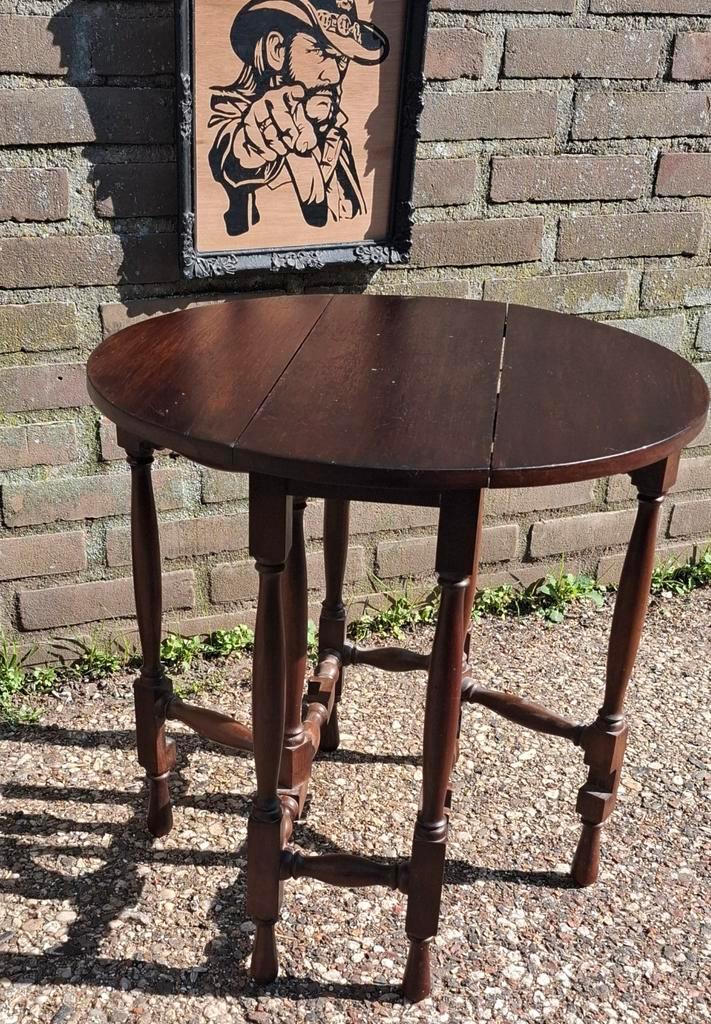 Drop leaf table.  Ca 1950. 49/49 cm., Huis en Inrichting, Tafels | Bijzettafels, Gebruikt, Rond, 45 tot 60 cm, Minder dan 55 cm