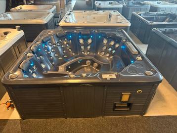 Jacuzzi sunspa balboa BOM VOL JETS! beschikbaar voor biedingen