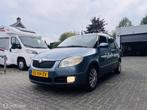 Skoda Roomster 1.4-16V Scout Airco / Cruise / Trekhaak, Auto's, Voorwielaandrijving, Gebruikt, Zwart, 4 cilinders