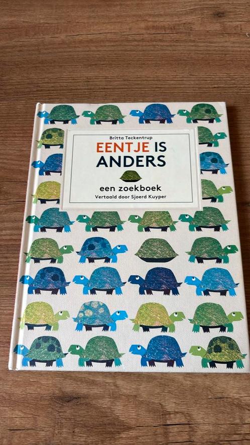 Britta Teckentrup - Eentje is anders, Boeken, Kinderboeken | Jeugd | onder 10 jaar, Zo goed als nieuw, Ophalen of Verzenden