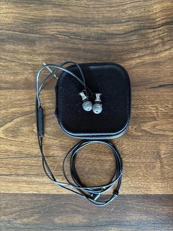 SENNHEISER Momentum In-Ear i Black chrome beschikbaar voor biedingen