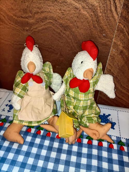 Kip en haan knuffel met kleren en vogelhuisje, Kinderen en Baby's, Speelgoed | Knuffels en Pluche, Ophalen of Verzenden