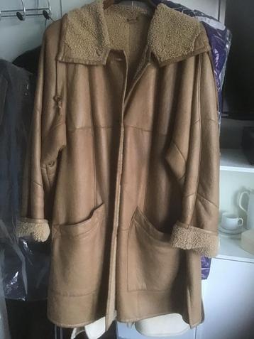 Werner Christ Lammy coat beschikbaar voor biedingen