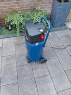 Compressor 10 jaar oud ! Slaat niet goed af als hij op druk, Ophalen of Verzenden