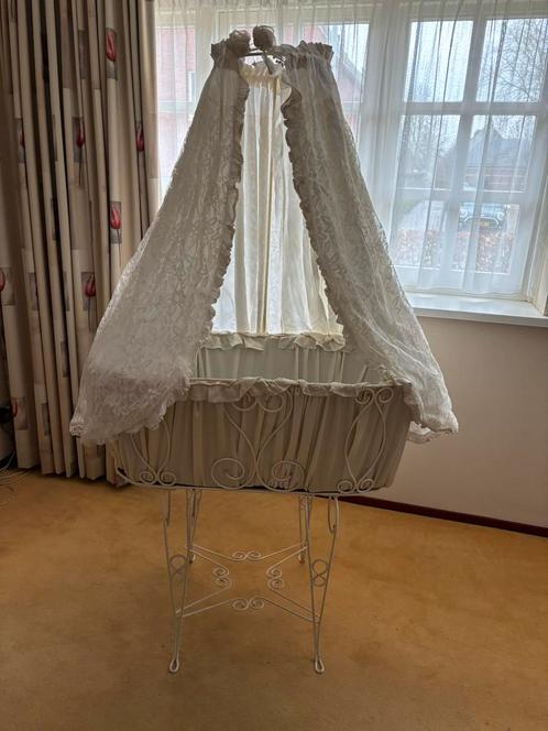 Antieke smeedijzeren wieg, Antiek en Kunst, Antiek | Meubels | Bedden, Ophalen