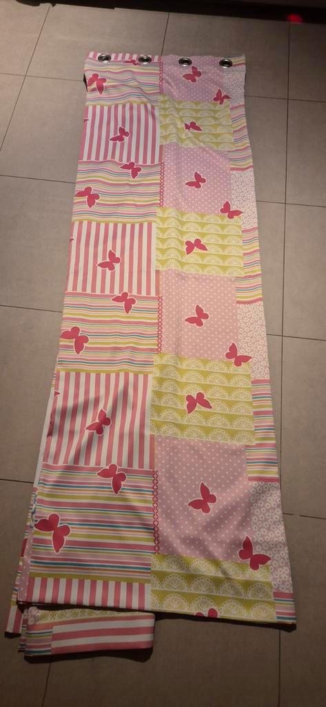 Extra lange Kinderkamer kinder Gordijnen met Vlinders, Huis en Inrichting, Stoffering | Gordijnen en Lamellen, Zo goed als nieuw