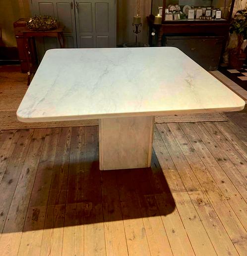 Prachtige oude  eet tafel vierkant marmer IL Fienile wonen, Huis en Inrichting, Tafels | Salontafels, Zo goed als nieuw, 75 cm of meer