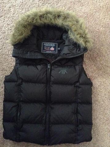 Bruine River Woods bodywarmer - maat 116 beschikbaar voor biedingen