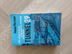 Tunnel 29 schrijfster: Helena Merriman, Boeken, Ophalen of Verzenden, Gelezen