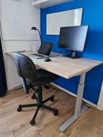 Verstelbaar berken houten bureau 140x80, Huis en Inrichting, Bureaus, Ophalen, In hoogte verstelbaar, Zo goed als nieuw, Bureau