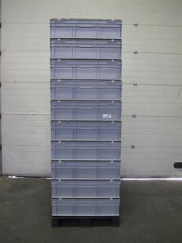 opslagbakken  Engels 6 stuks  / h34 x 80 x 60cm beschikbaar voor biedingen