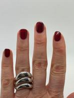 C215 Prachtige zilveren modernist ring maat 19,5, 19 tot 20, Ophalen of Verzenden, X, Dame