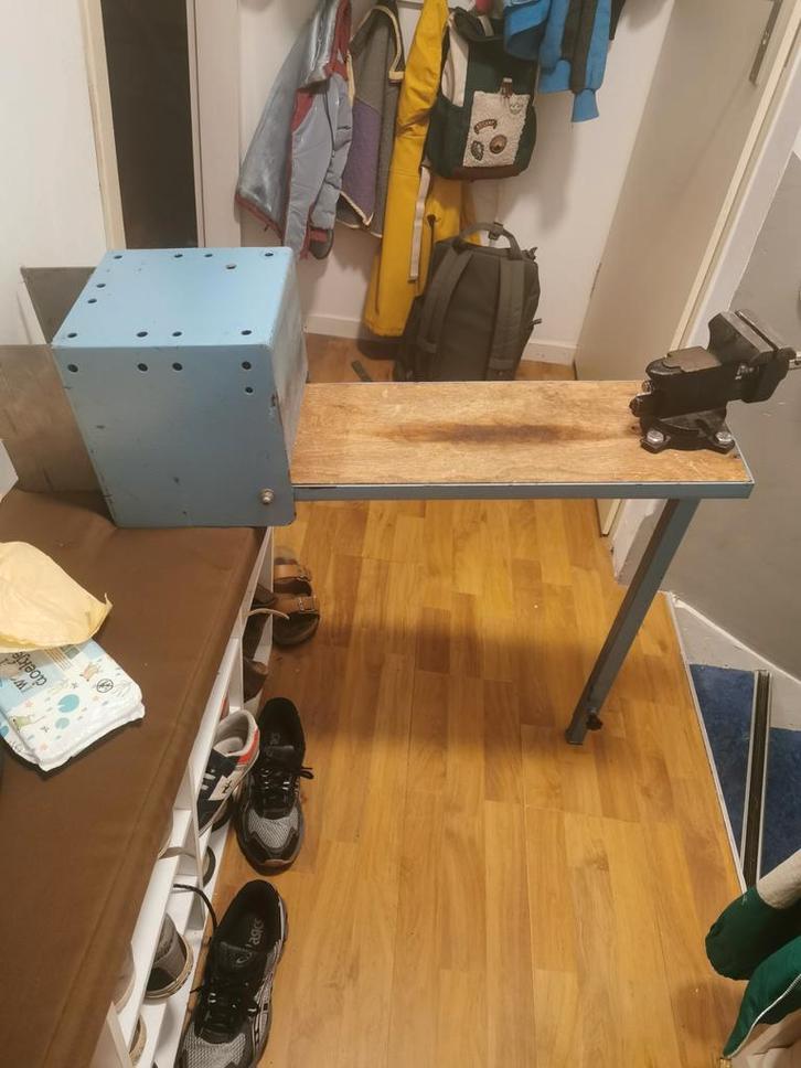 Inklapbare Werkbank met Bankschroef, Doe-het-zelf en Verbouw, Werkbanken, Gebruikt, Bankschroef, Ophalen