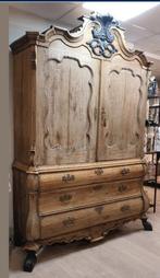 Prachtige landelijke kabinetkast.