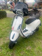 Vespa sprint E5 2021 eerste eigenaar, Fietsen en Brommers, Scooters | Vespa, Ophalen of Verzenden, Gebruikt, Vespa S