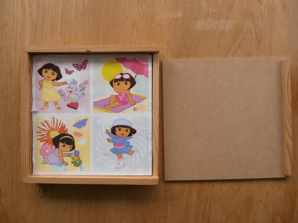 4 Dora puzzels in kistje, Ophalen of Verzenden, 10 tot 50 stukjes, Zo goed als nieuw, 2 tot 4 jaar