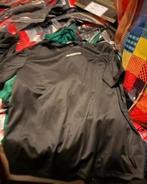 Partij kleding. T-shirts van het merk Massita, Ophalen, Zo goed als nieuw, Overige maten, Zwart