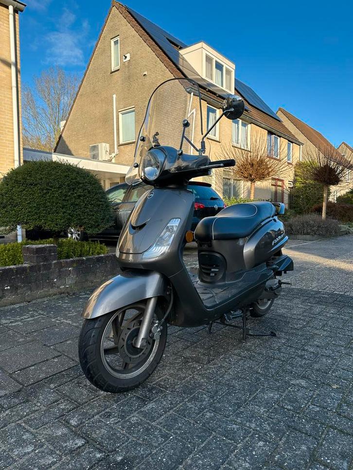 SYM Fiddle II scooter, Fietsen en Brommers, Scooters | SYM, Gebruikt, Fiddle, Maximaal 45 km/u, Benzine, Ophalen
