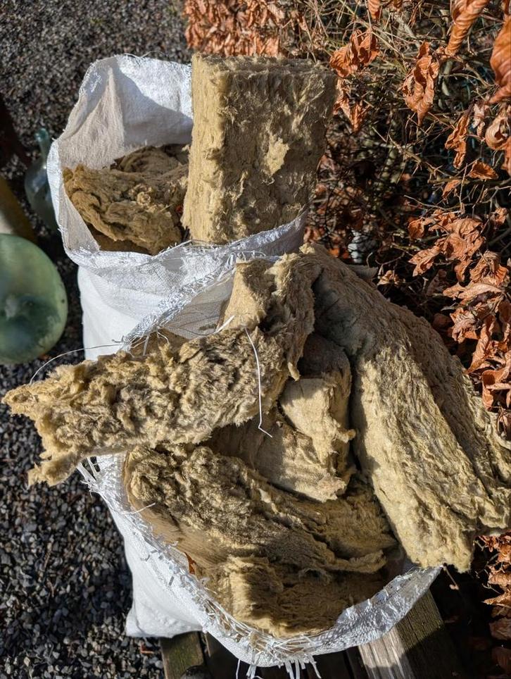 Steenwol isolatie reststukken - 2 zakken, Doe-het-zelf en Verbouw, Isolatie en Afdichting, Ophalen