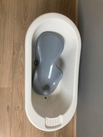 Nijntje Babybadje met Zitje - Zo Goed Als Nieuw beschikbaar voor biedingen